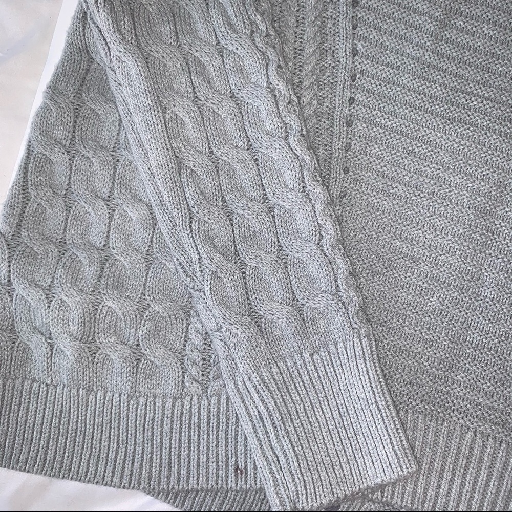 CASLON Cable Knit Texture Knit V-neck Sweater - Picture 5 of 10